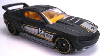 hot wheels custom 12 ford mustang