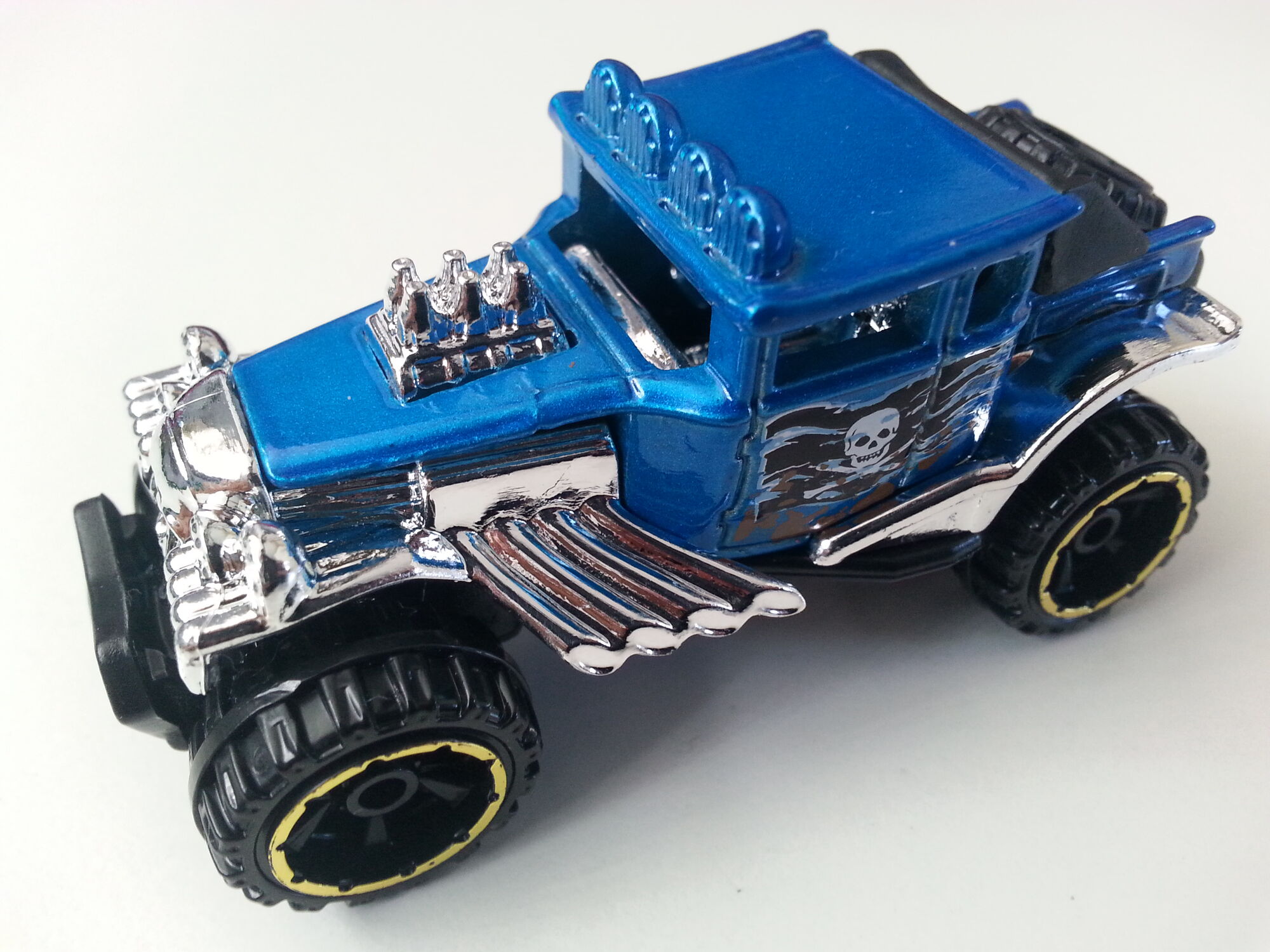 hot wheels bone shaker hauler