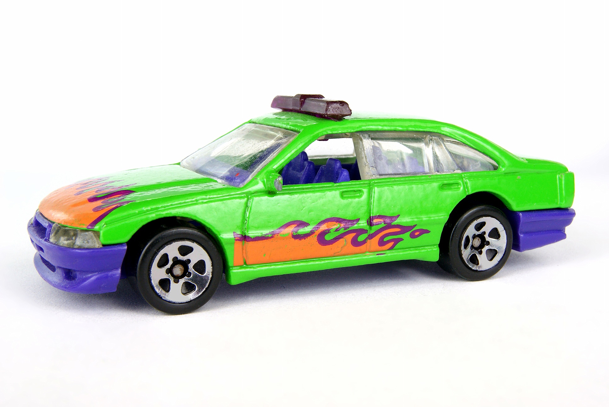 hot wheels police cruiser