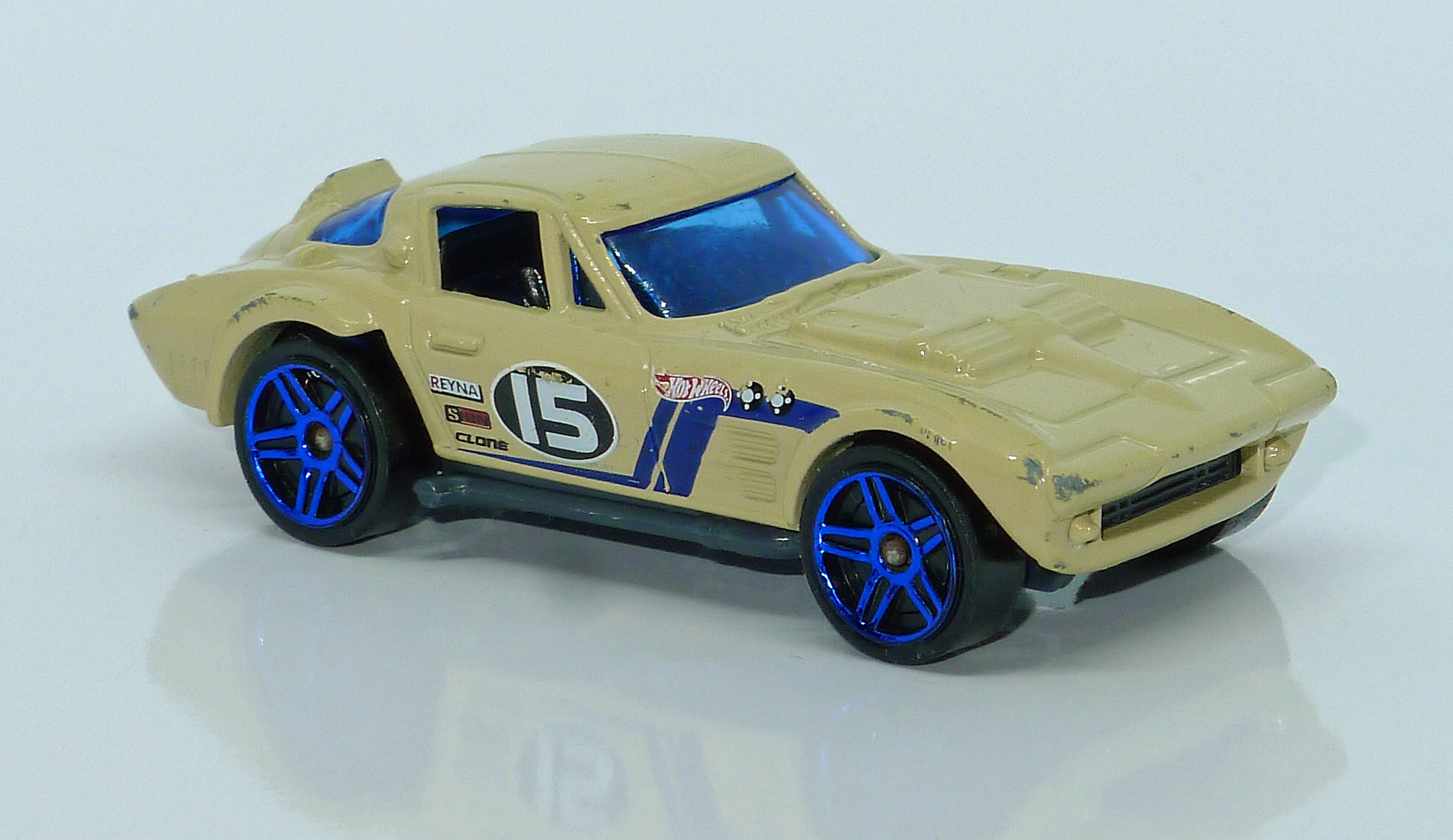 hot wheels corvette grand sport tm gm