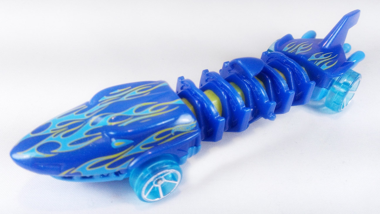 hot wheels mutant machines street shark