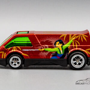 2012 Hot Wheels Looney Tunes Dream Van XGW Real Riders Sylvester Tweety