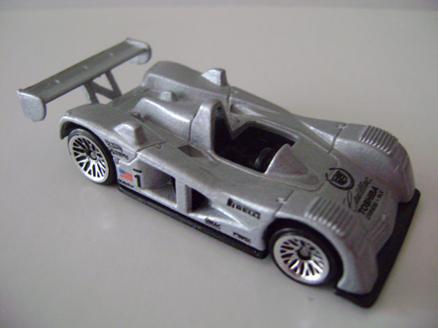 HOT WHEELS 2001 CORVETTE 1963 HIPPIE MOBILES 2//4 50128