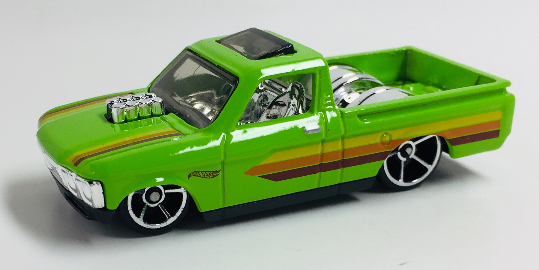 hot wheels custom 72 chevy luv green