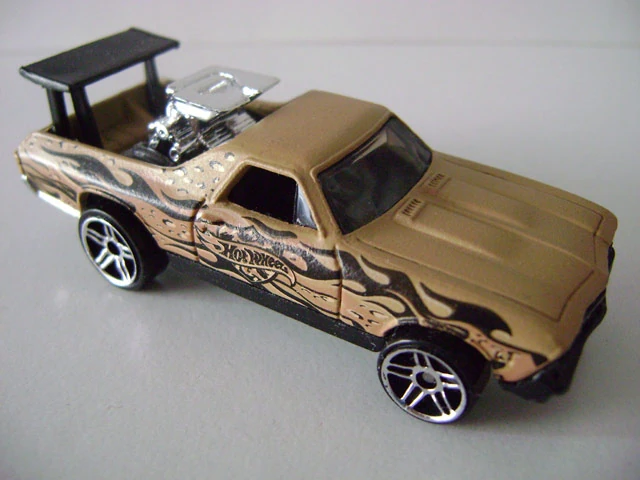 hot wheels camouflage 5 pack