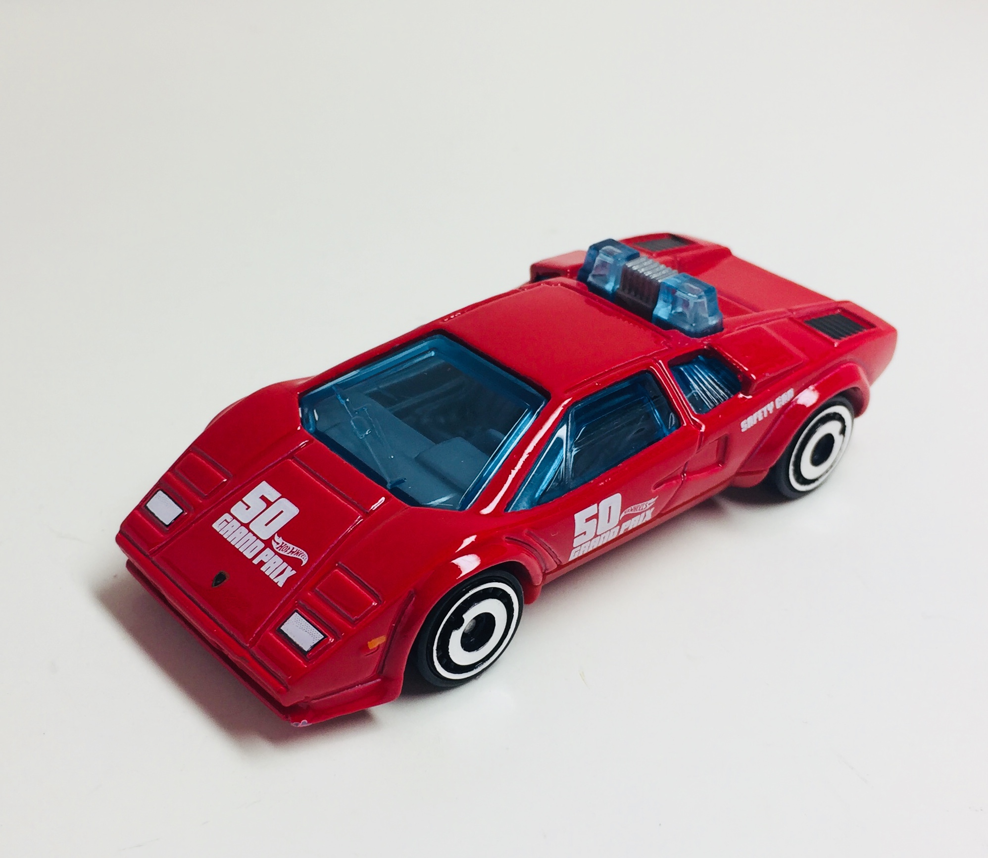 hot wheels lamborghini countach police car