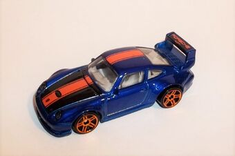 x8240 hot wheels