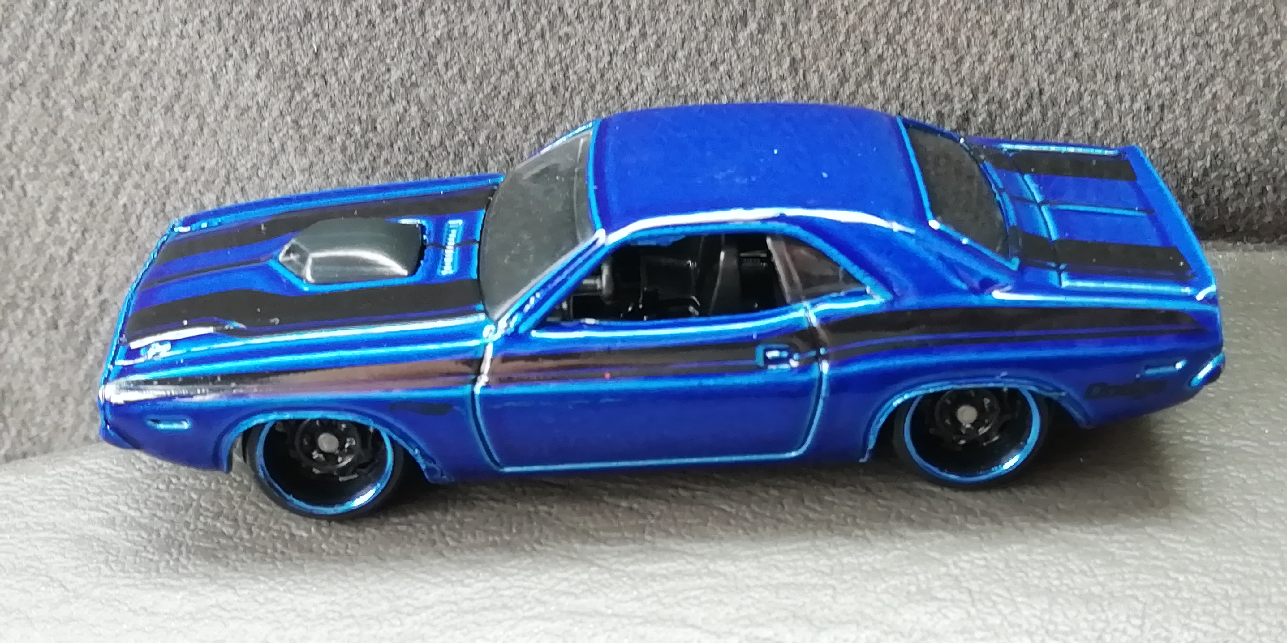 hot wheels 70 dodge challenger