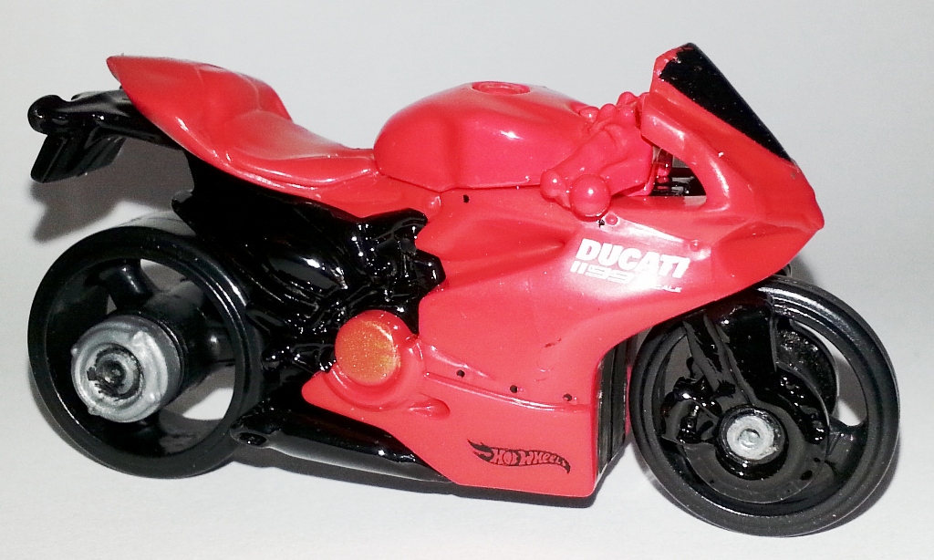 hot wheels ducati 1199 panigale