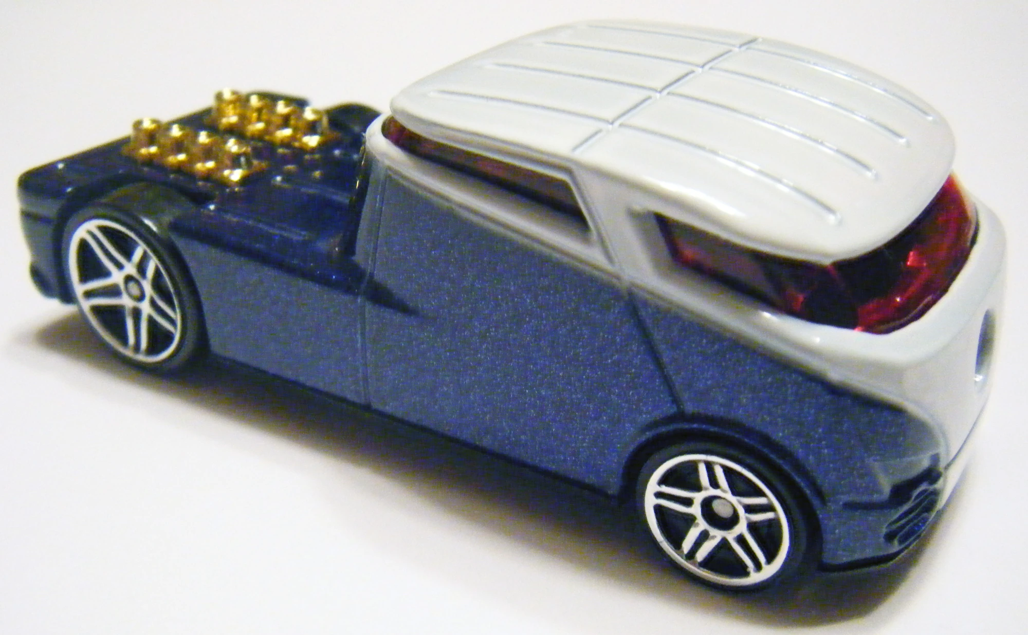 Qombee | Hot Wheels Wiki | FANDOM powered by Wikia