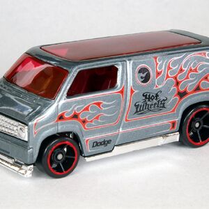 hot wheels custom 77 dodge van super chrome