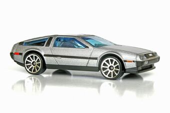 delorean dmc hot wheels