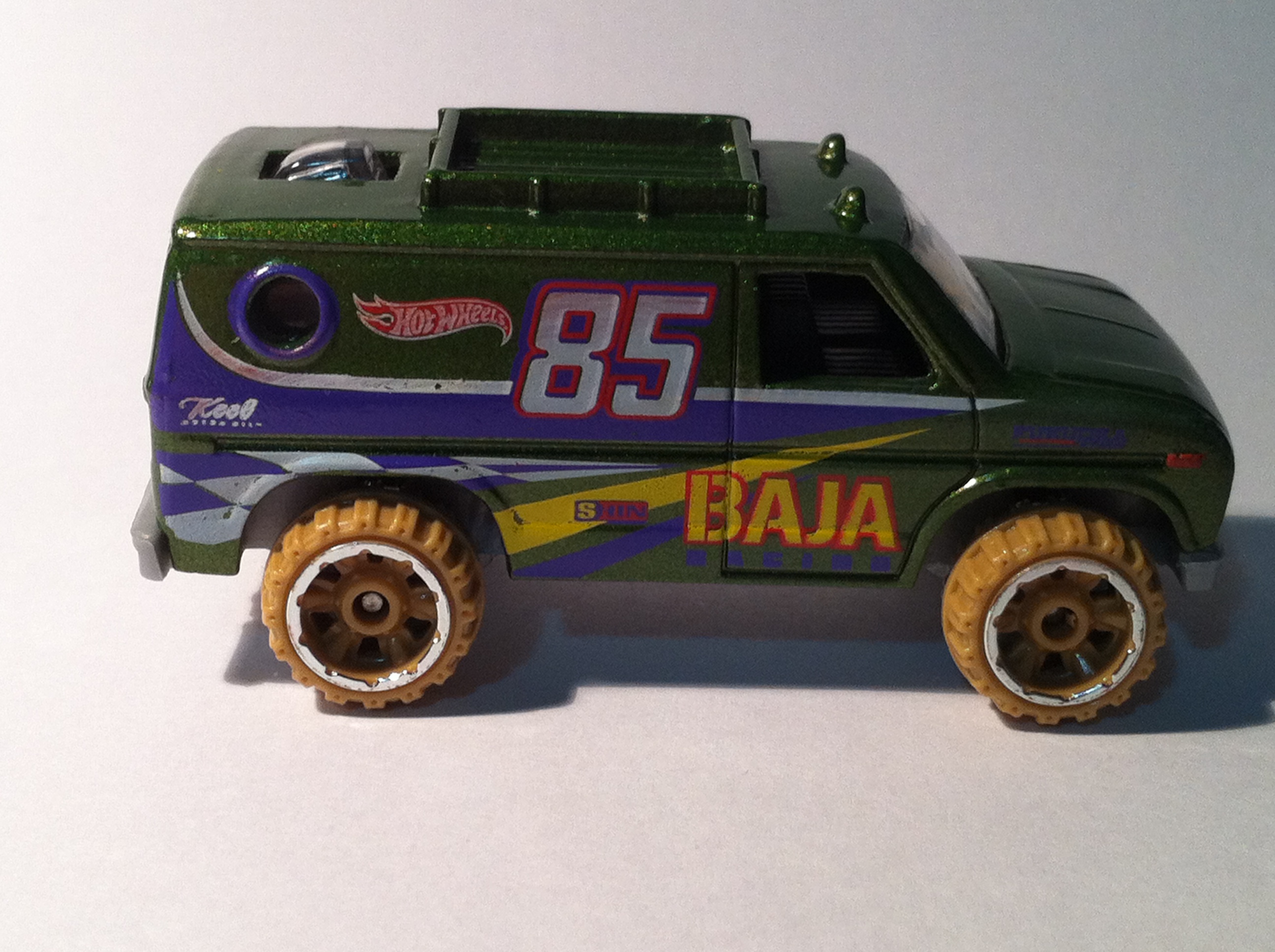 hot wheels baja breaker van 1977