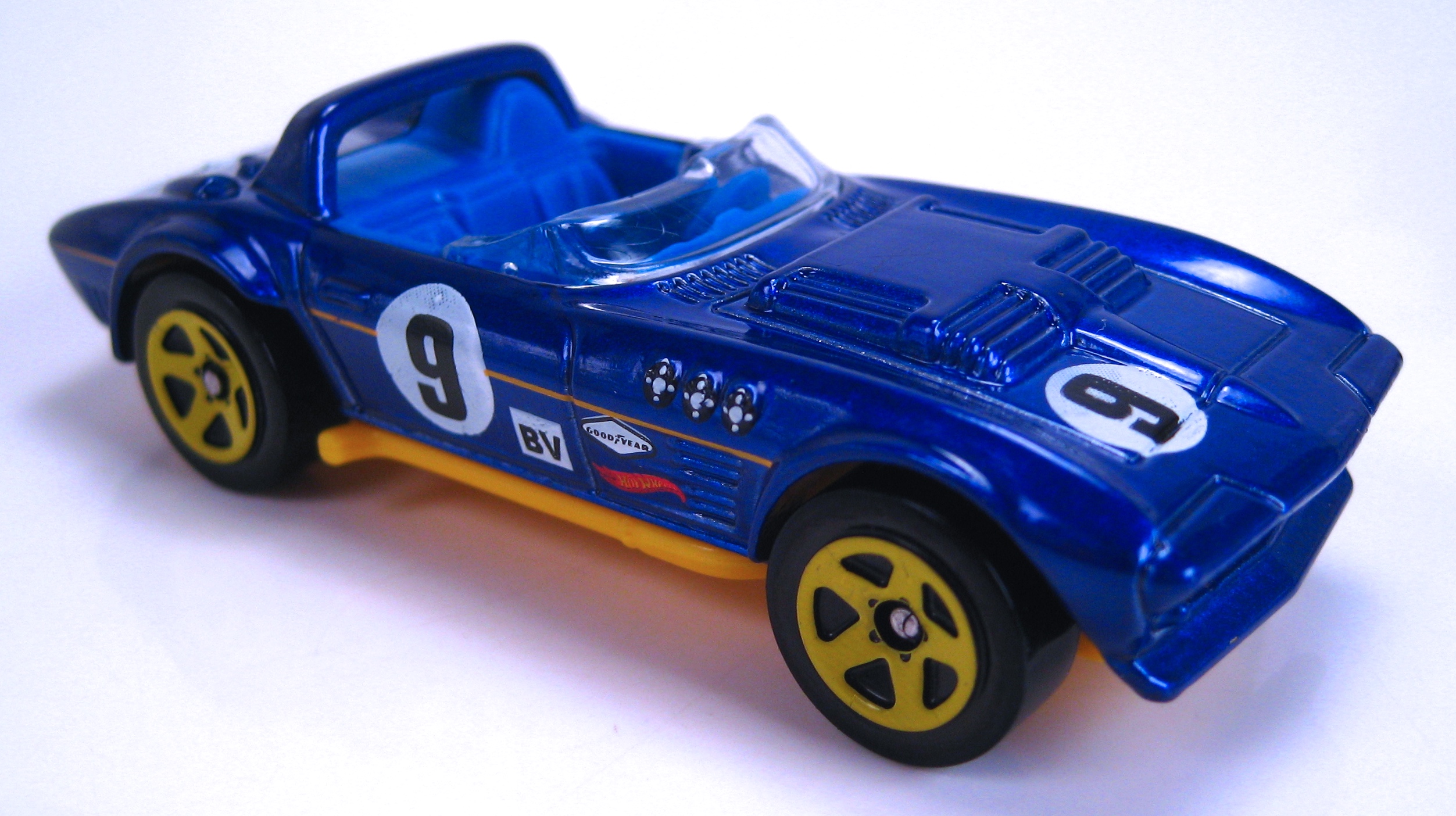 hot wheels corvette grand sport roadster