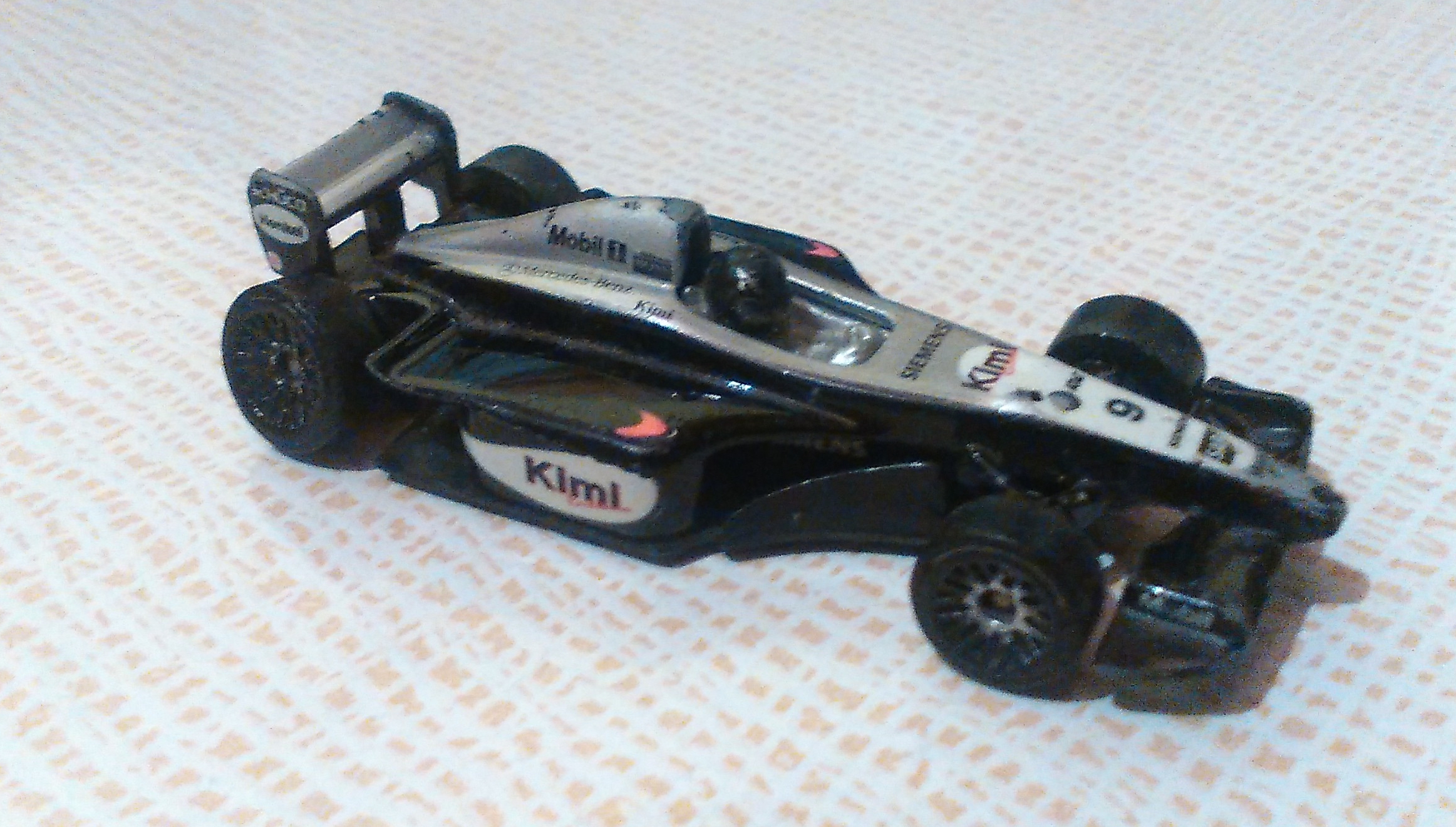 Hot Wheels 2000 Australian Formula 1 F1 Grand Prix Limited Edition Car