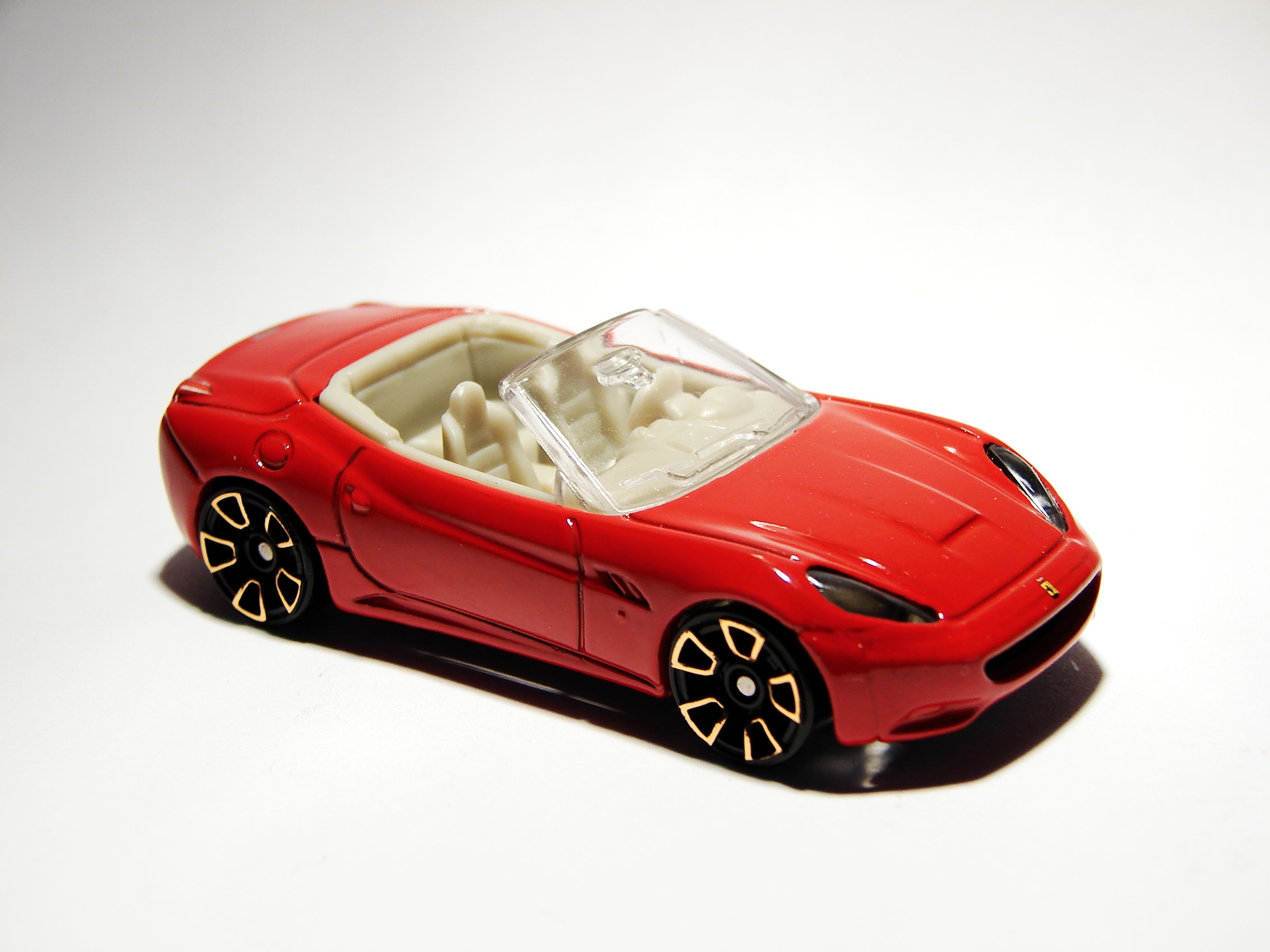 hot wheels ferrari california