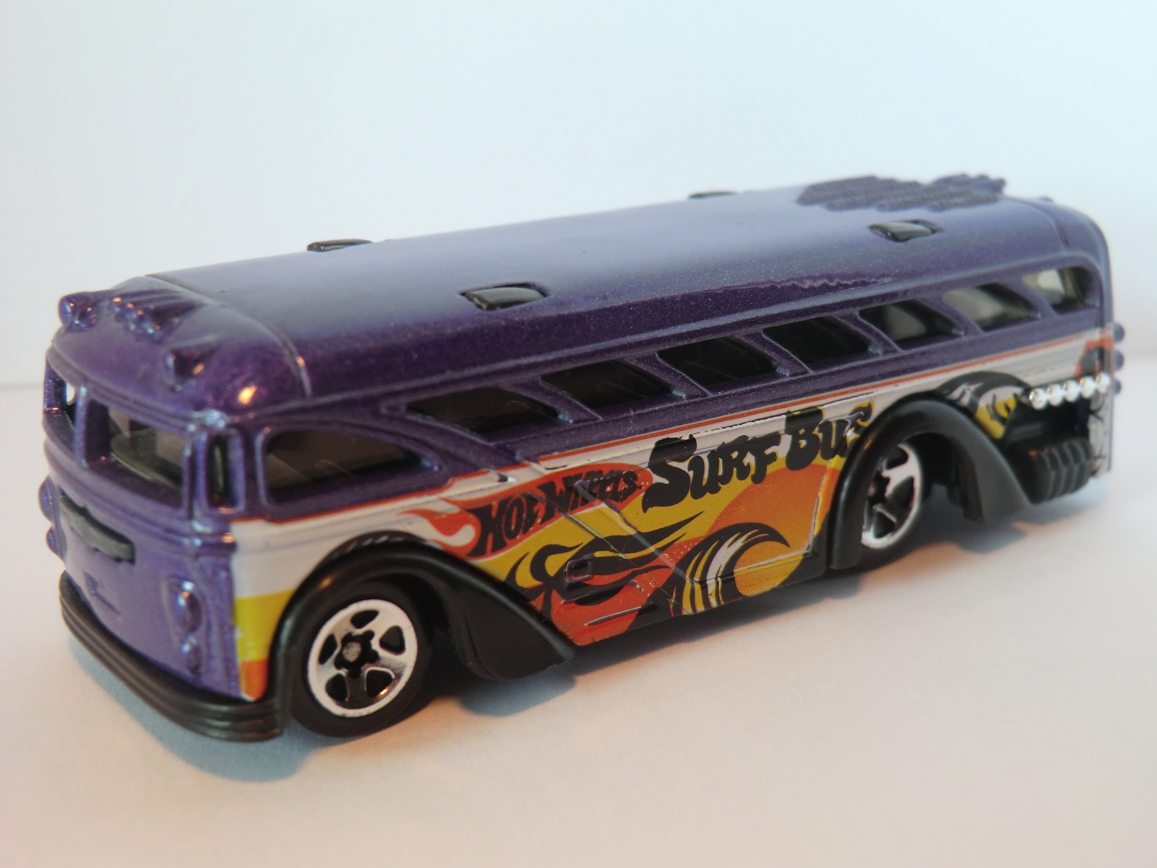 hot wheels surf bus