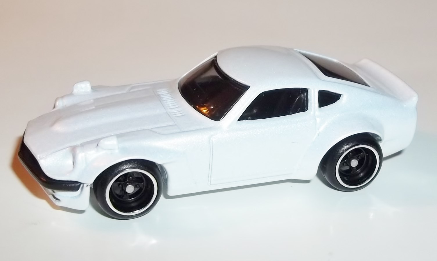 hot wheels custom 240z