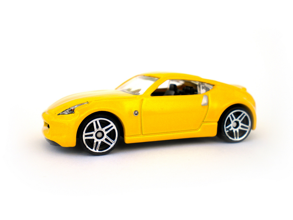 hot wheels nissan fairlady z yellow