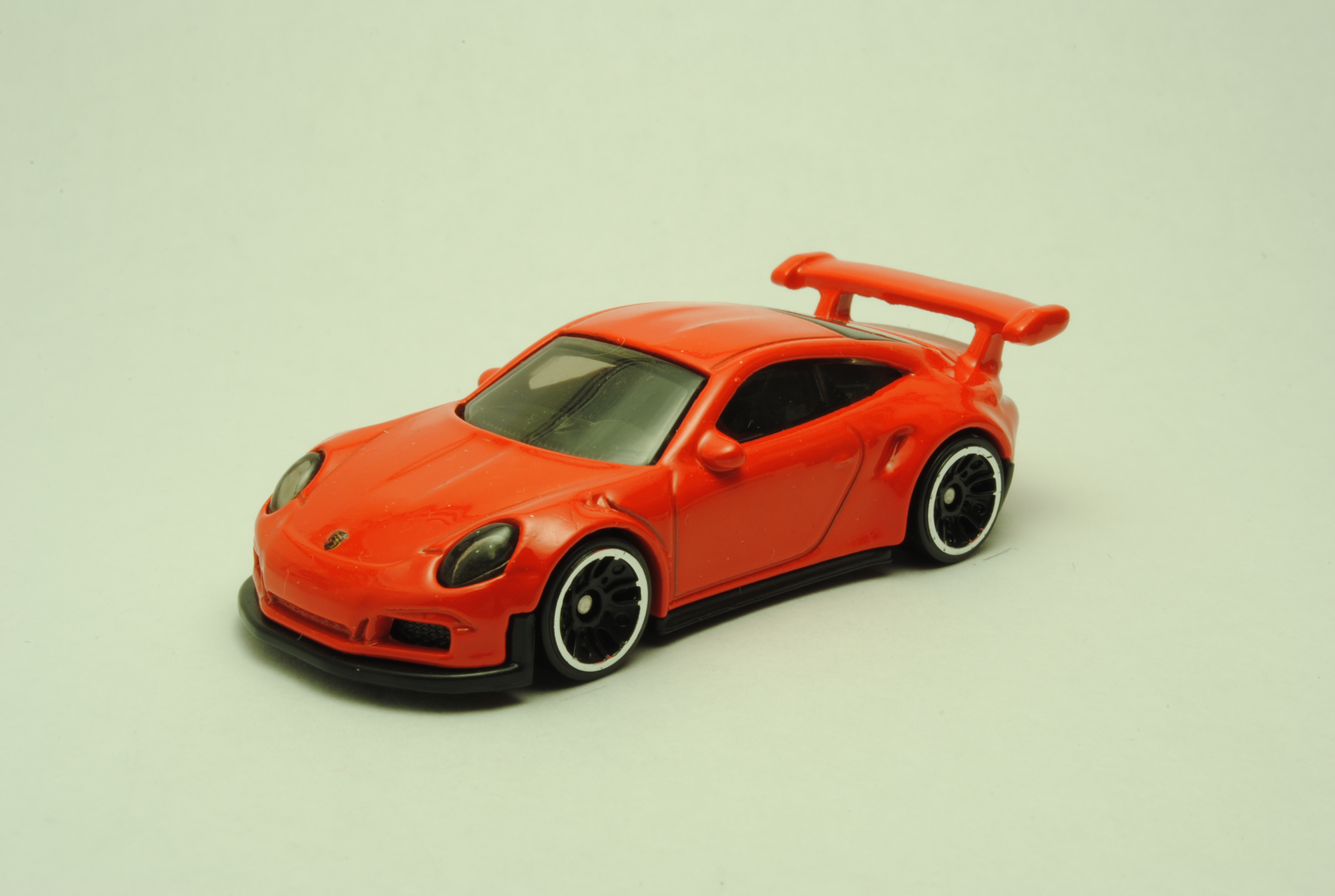 hot wheels porsche 911 gt3 rs orange