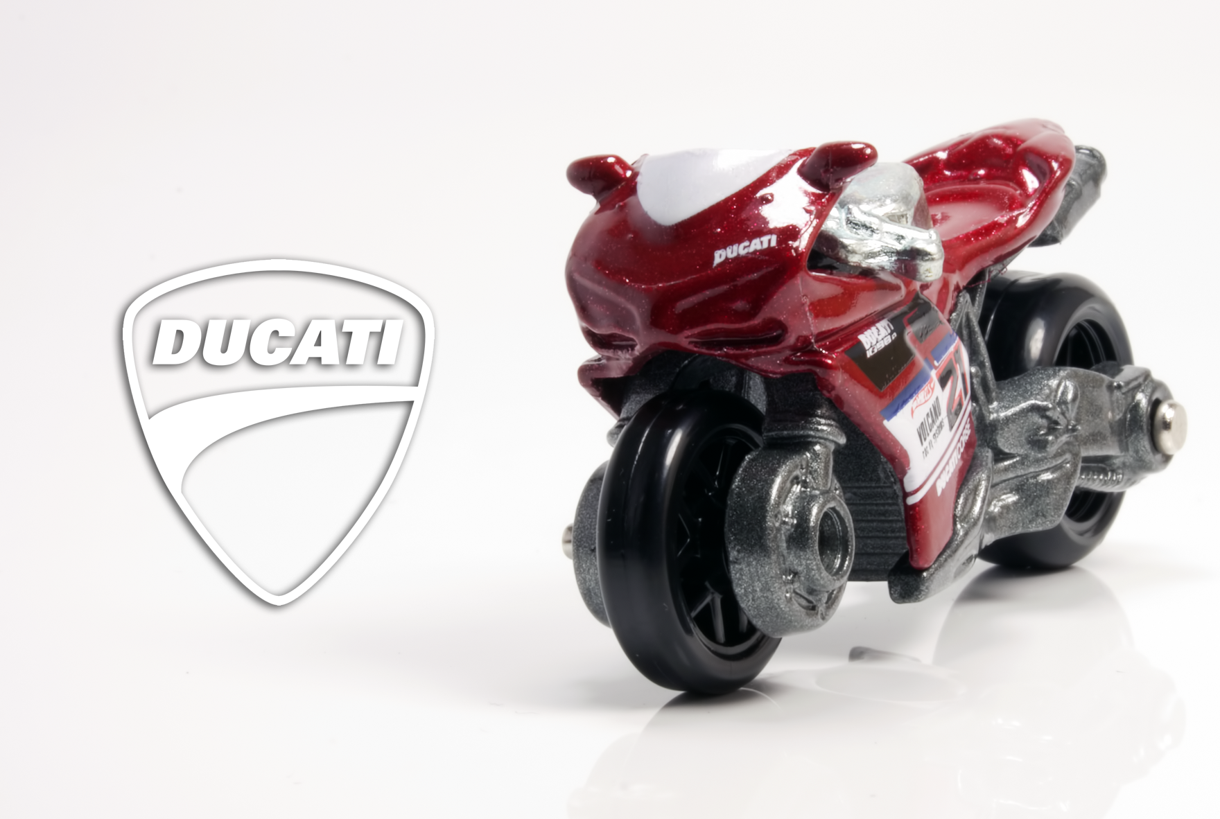 hot wheels motor ducati