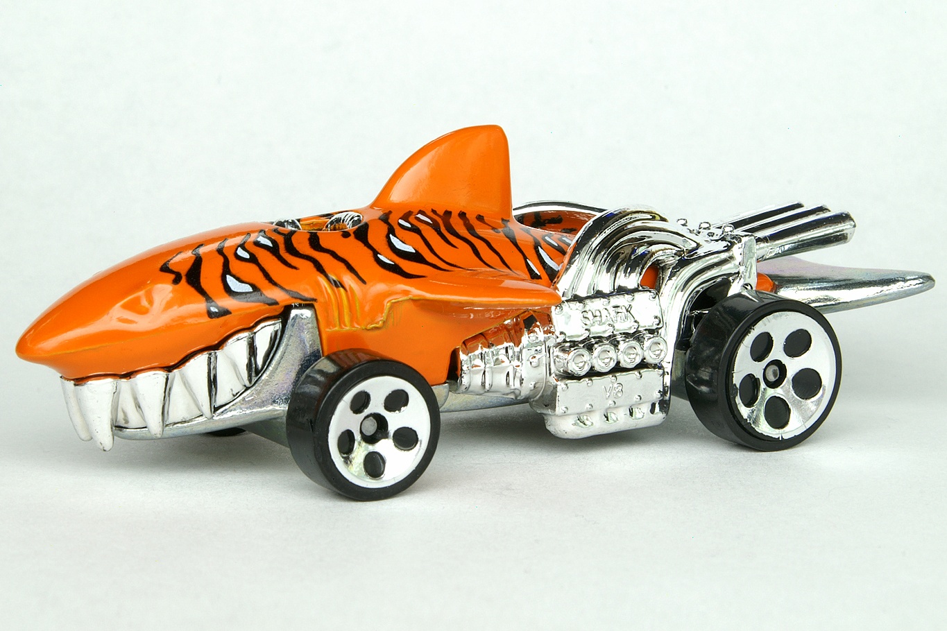 hot wheels shark cruiser