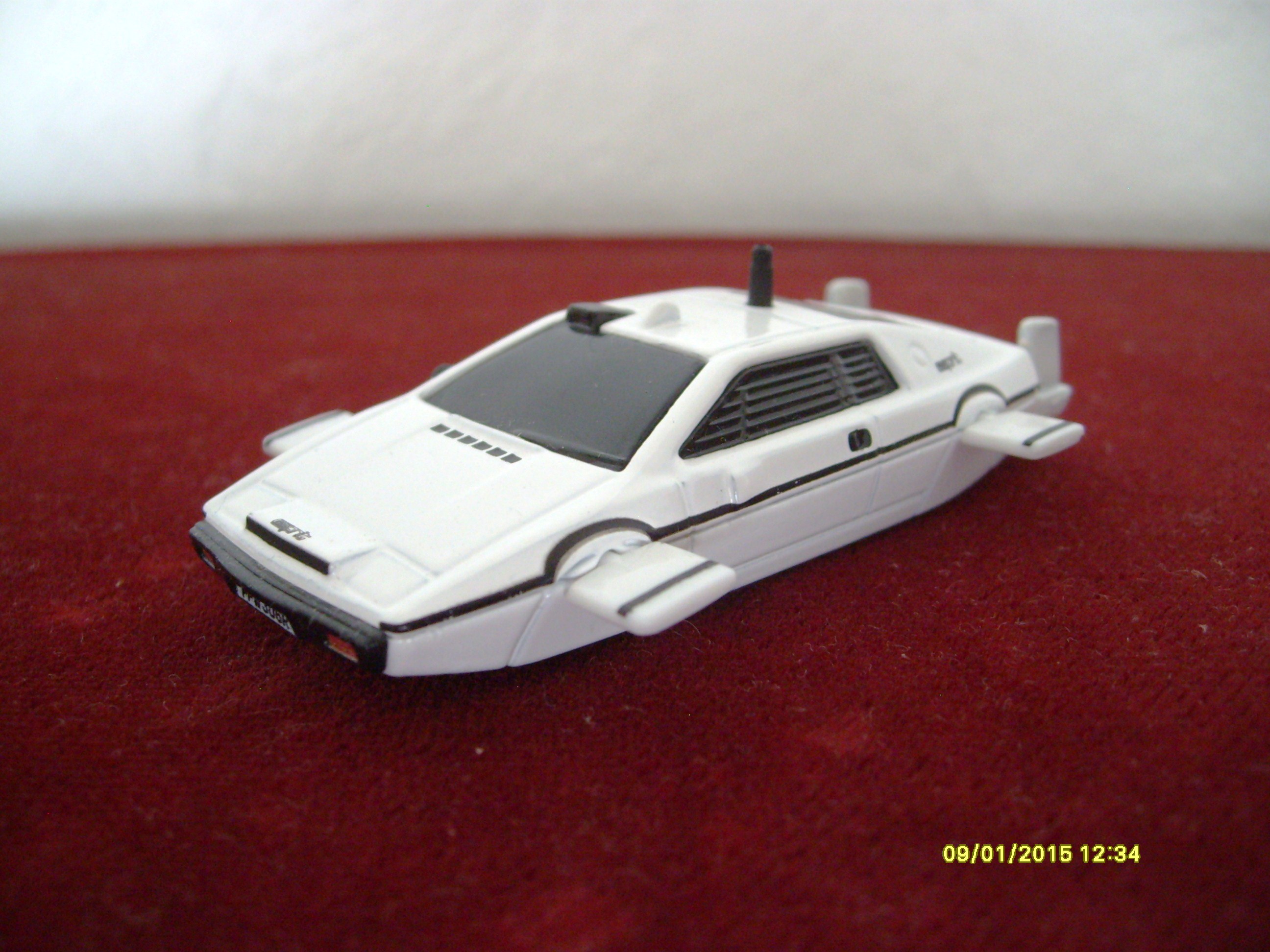 hot wheels james bond 007 lotus esprit s1