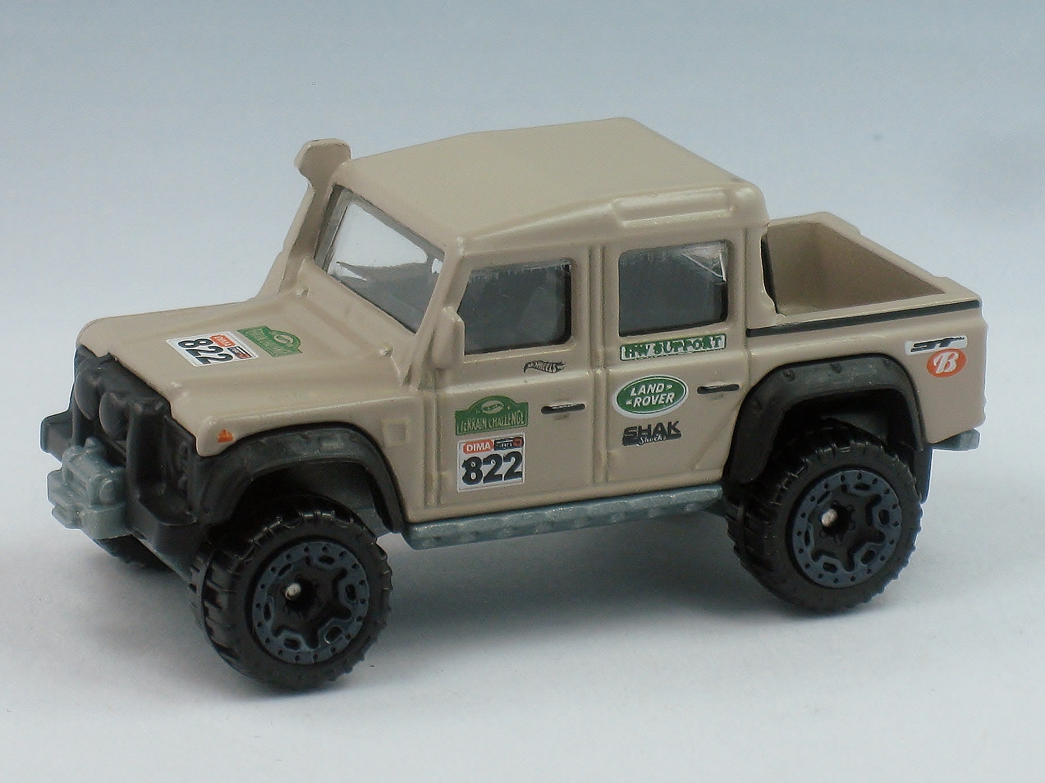 15 land rover defender double cab hot wheels