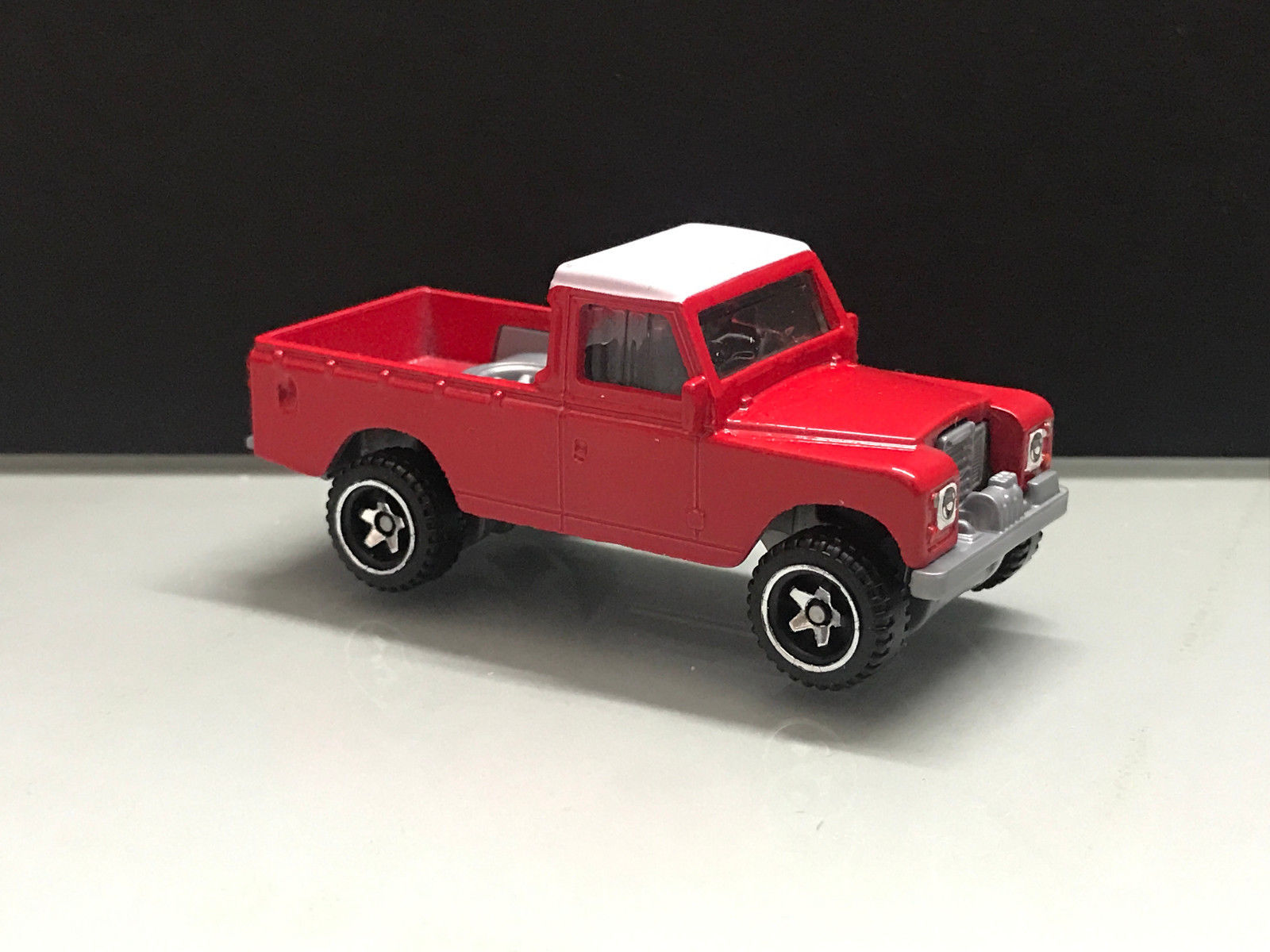 hot wheels land rover pickup