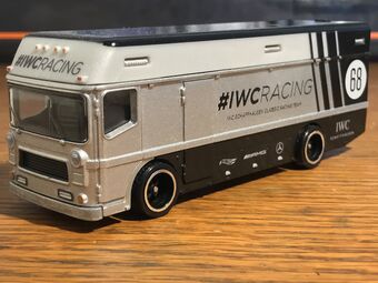 hot wheels supreme hauler