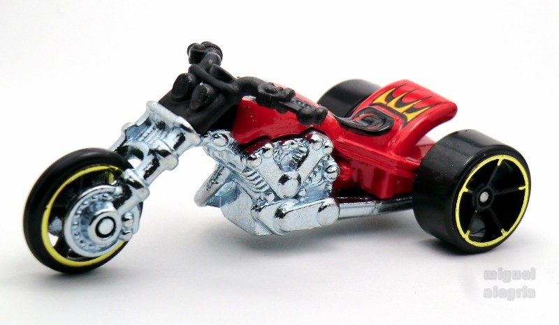 hot wheels blastous moto