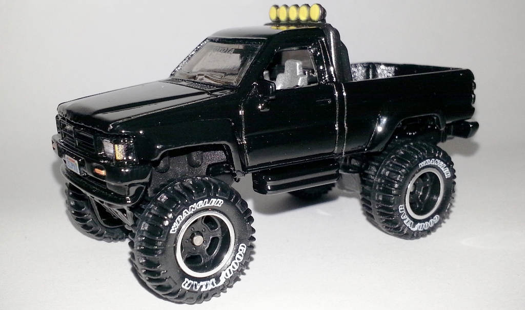 hot wheels 87 toyota truck