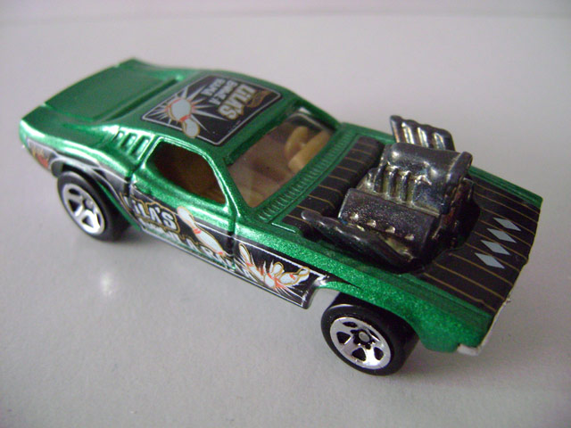 Hot Wheels Brand New and Sealed 2002 Jeepster