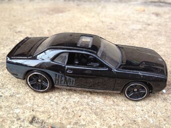 hot wheels 08 dodge challenger srt8