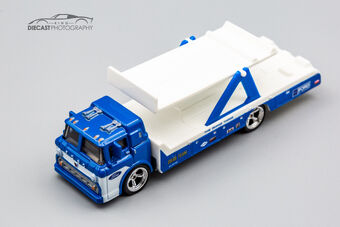 hot wheels team transport hauler