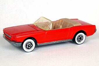 hot wheels 65 mustang convertible