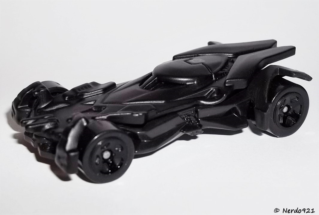 hot wheels batmobile 2016