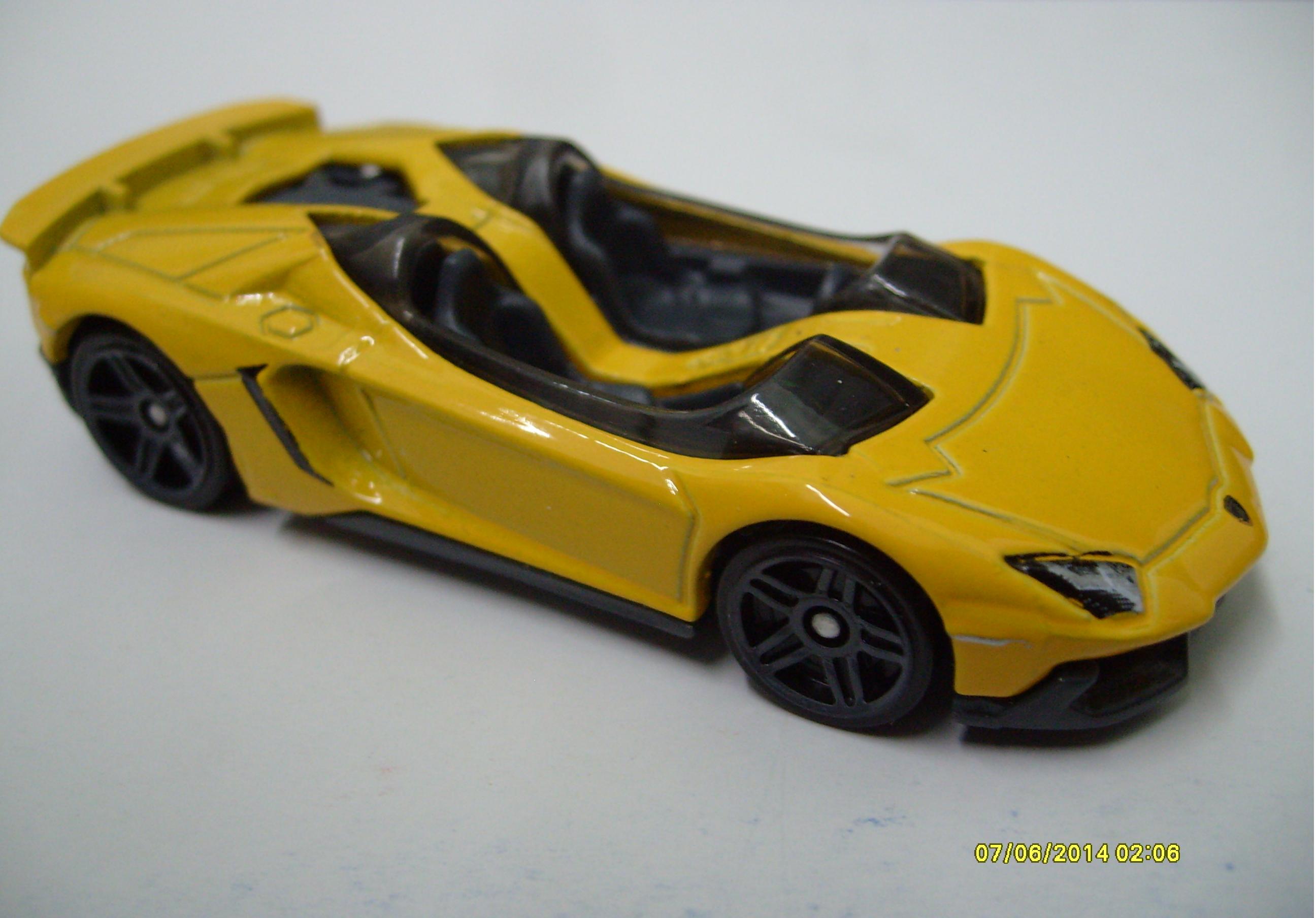 hot wheels aventador j