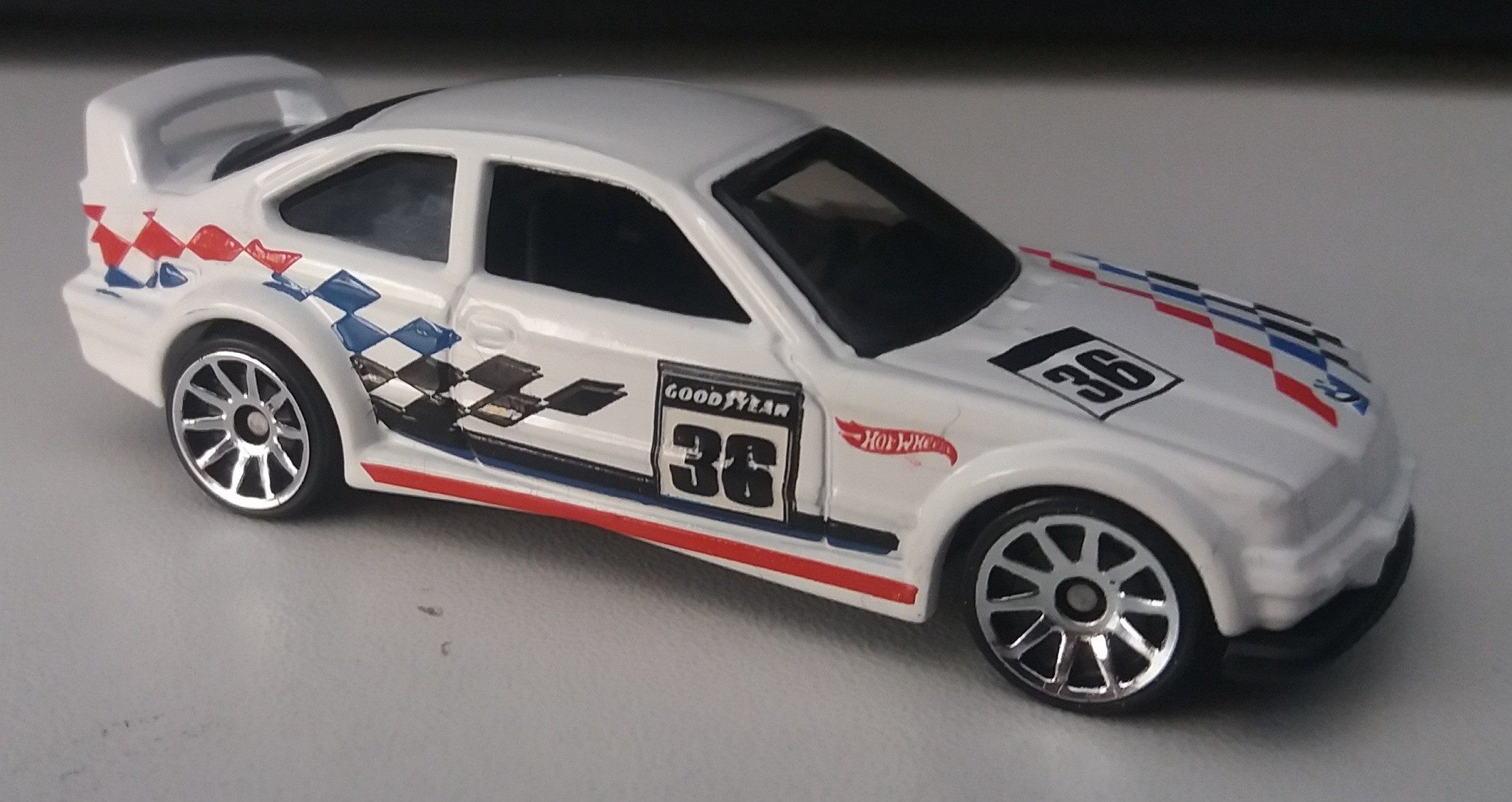 hot wheels bmw e36 m3 race