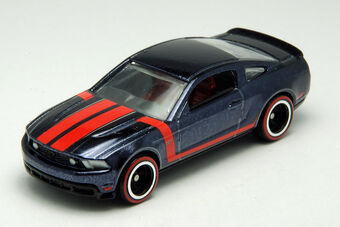 hot wheels 2010 ford mustang gt