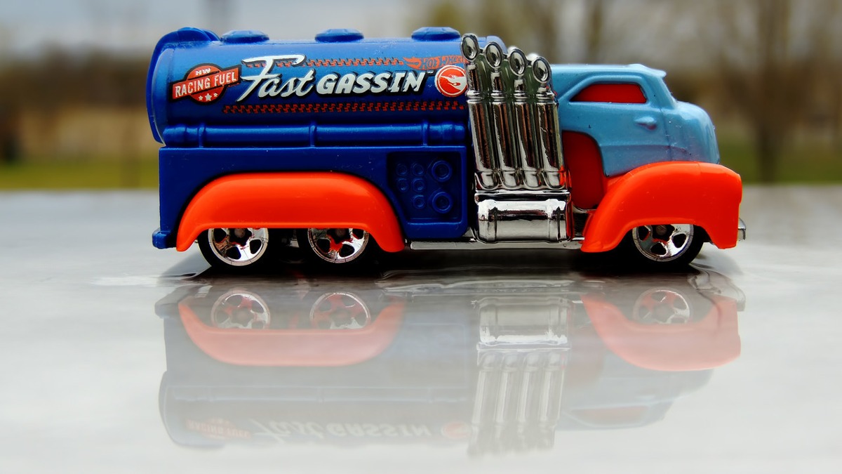 hot wheels fast gassin