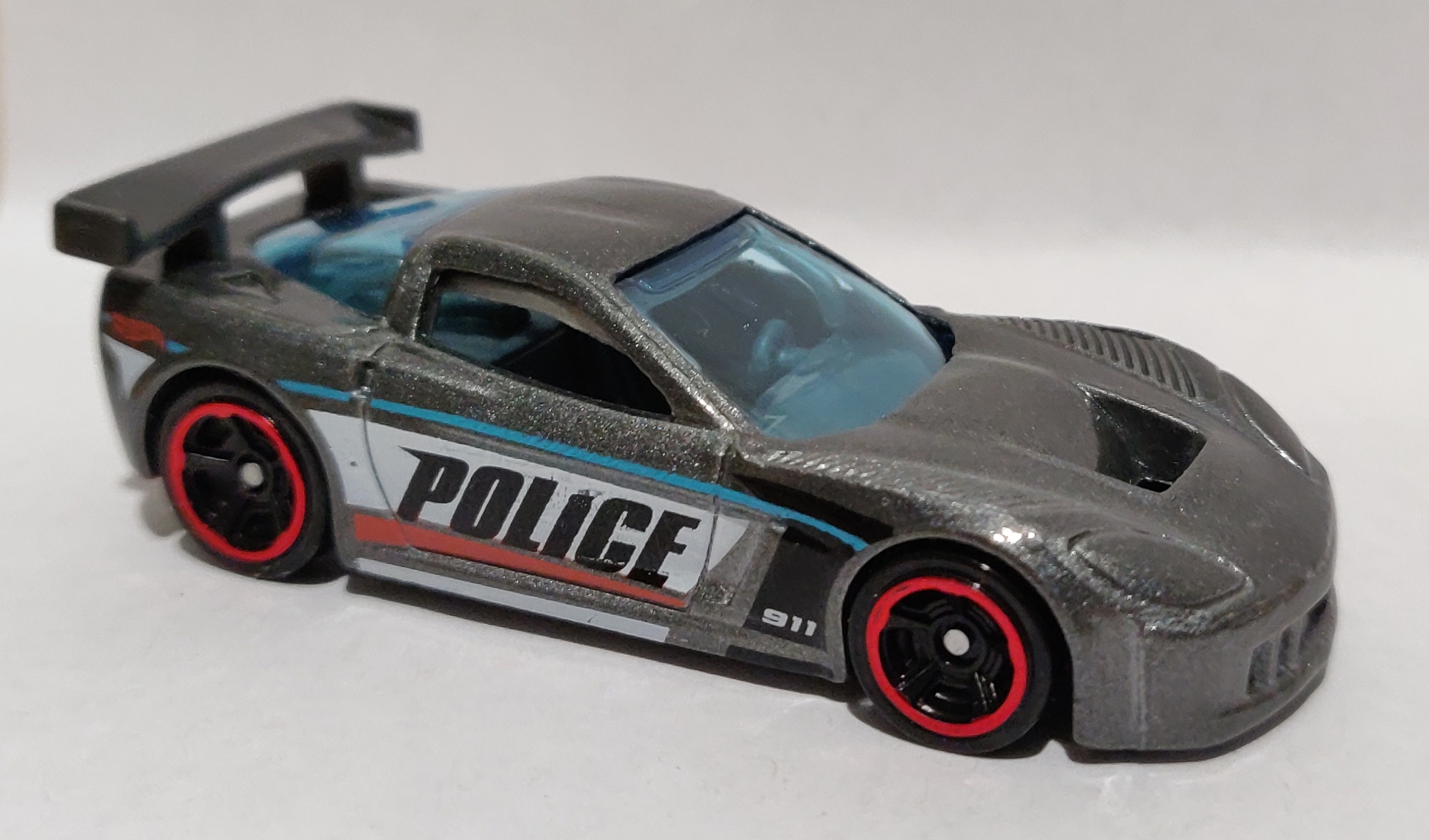 hot wheels corvette c6r