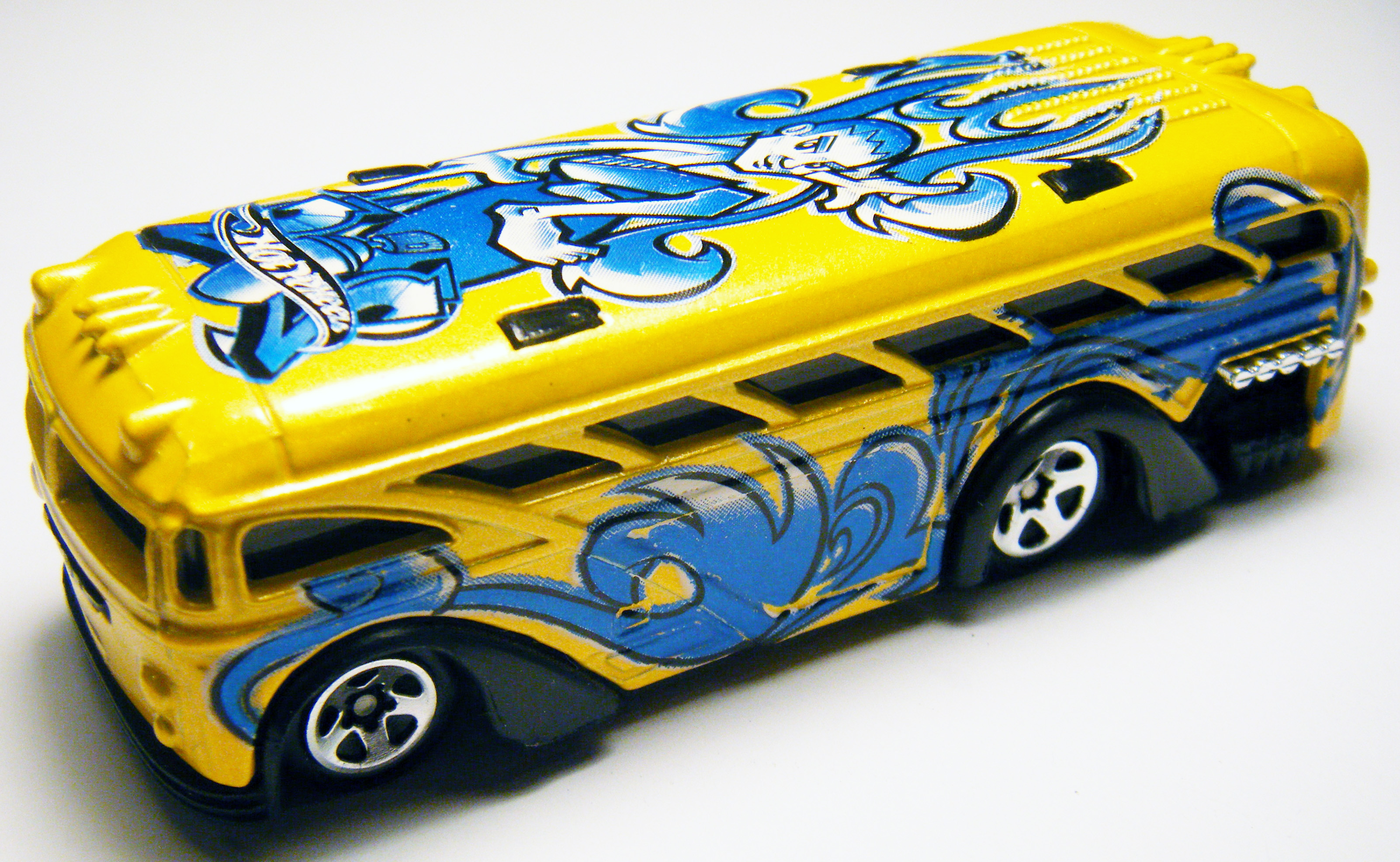 hot wheels surfin school bus value