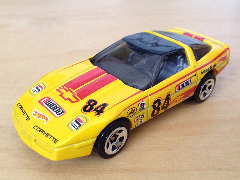 hot wheels corvette c4