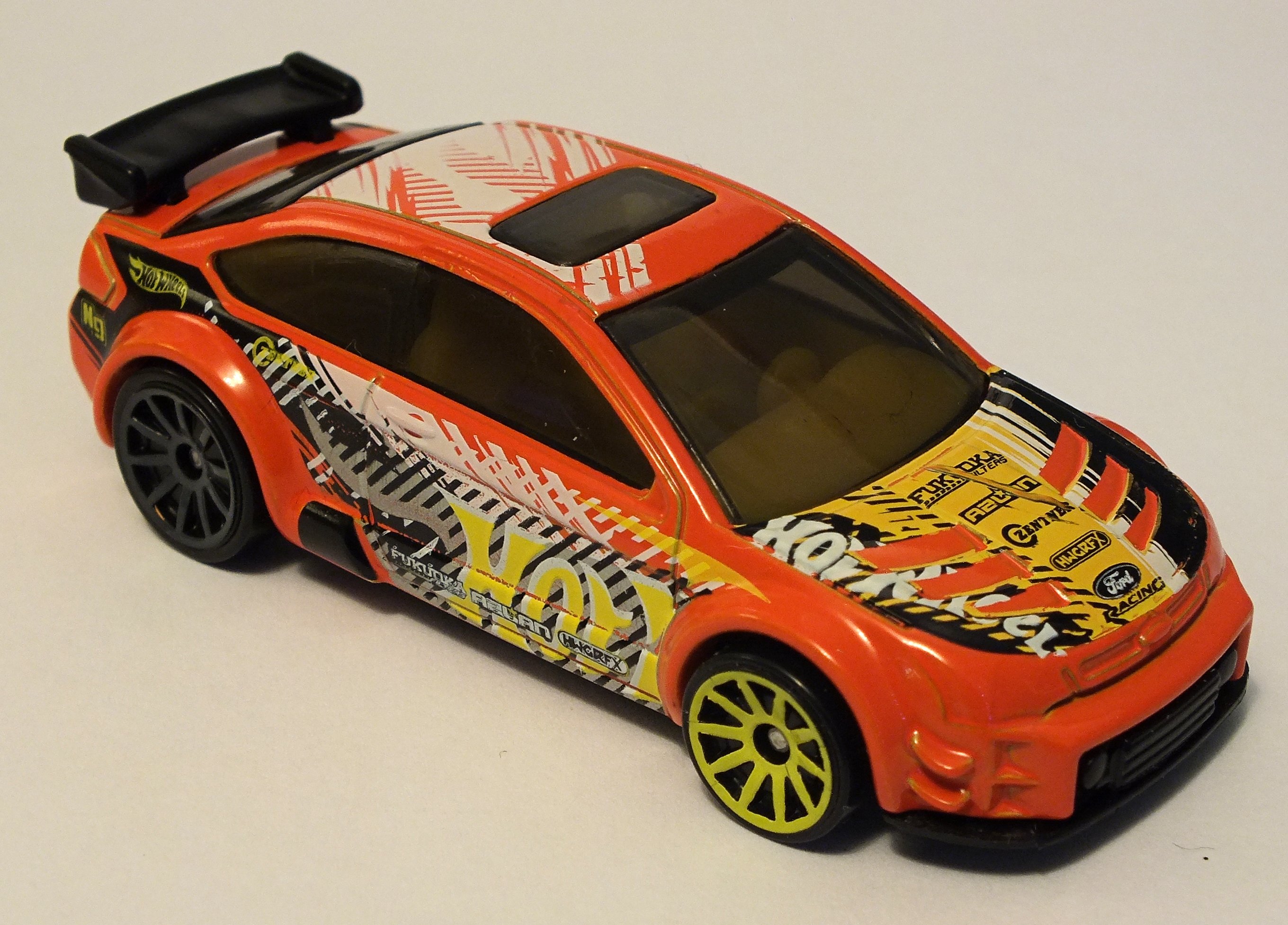 08 ford focus hot wheels