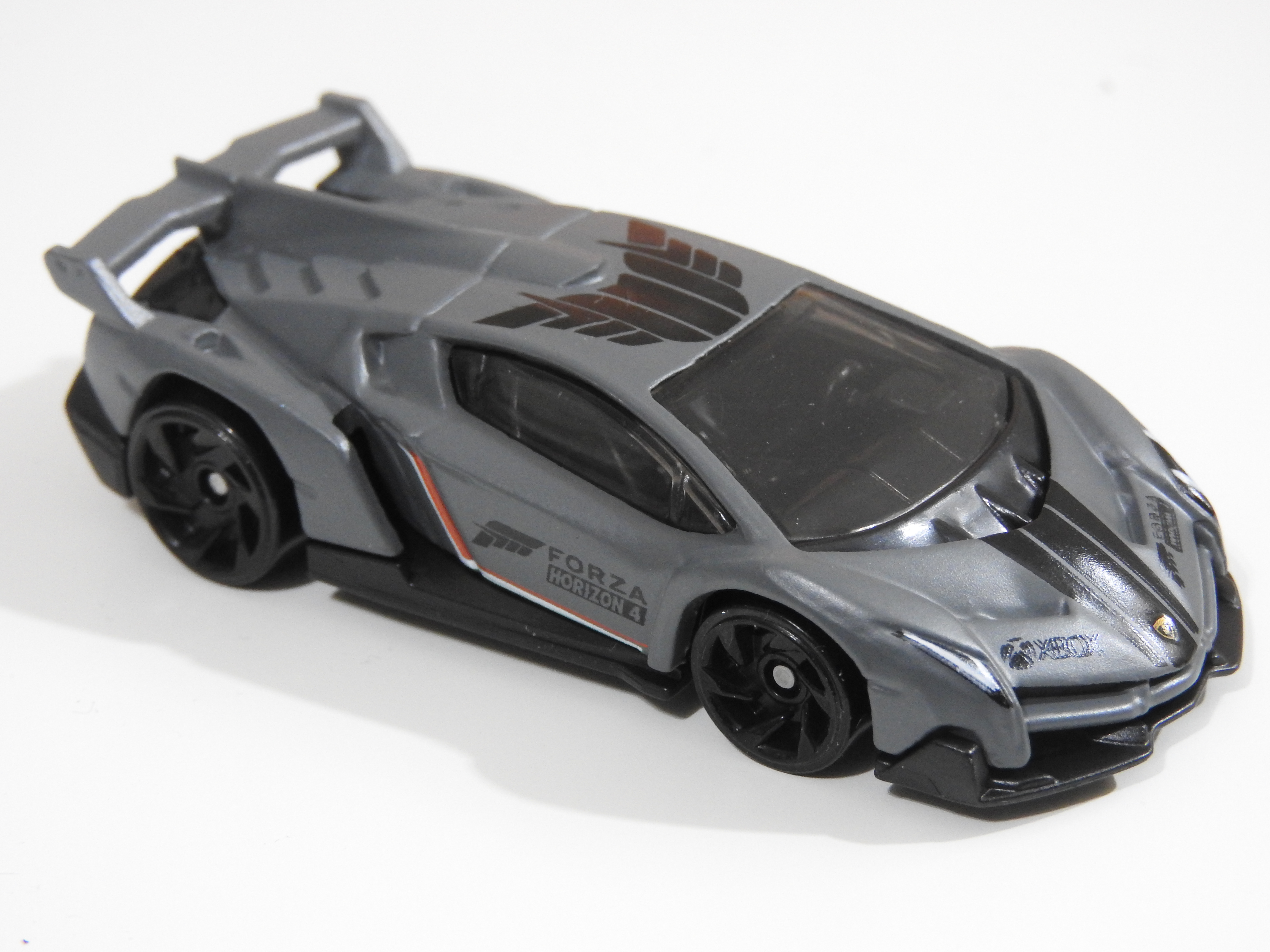 hot wheels forza horizon 4 lamborghini veneno