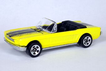 hot wheels 65 mustang convertible 1983