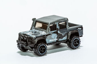 hot wheels 15 land rover defender double cab