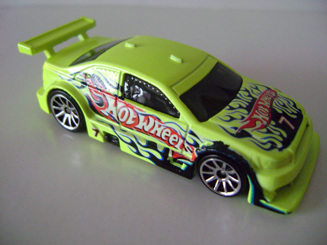 hot wheels amazoom