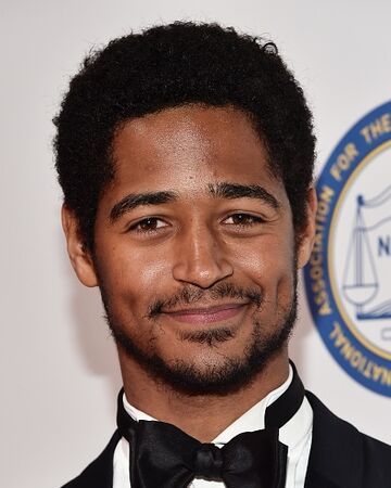Alfred Enoch Wiki How To Get Away With Murder Fandom